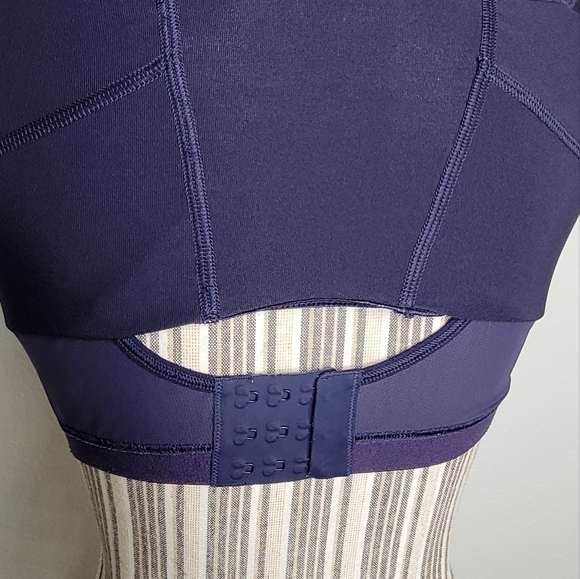 Athleta Racerback Tank Top With Built-In Bra - Picture 5 of 8